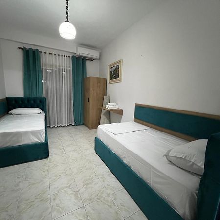 Sisterhood Hostel-Female Only 地拉那 外观 照片
