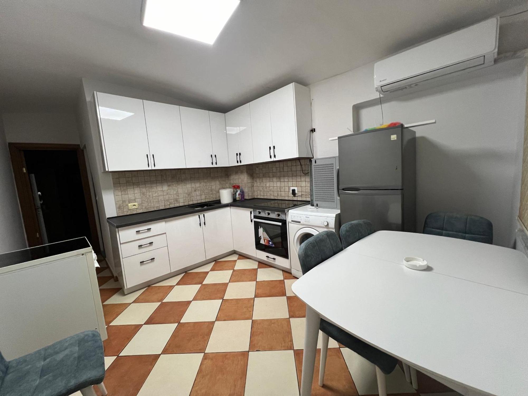 Sisterhood Hostel-Female Only 地拉那 外观 照片
