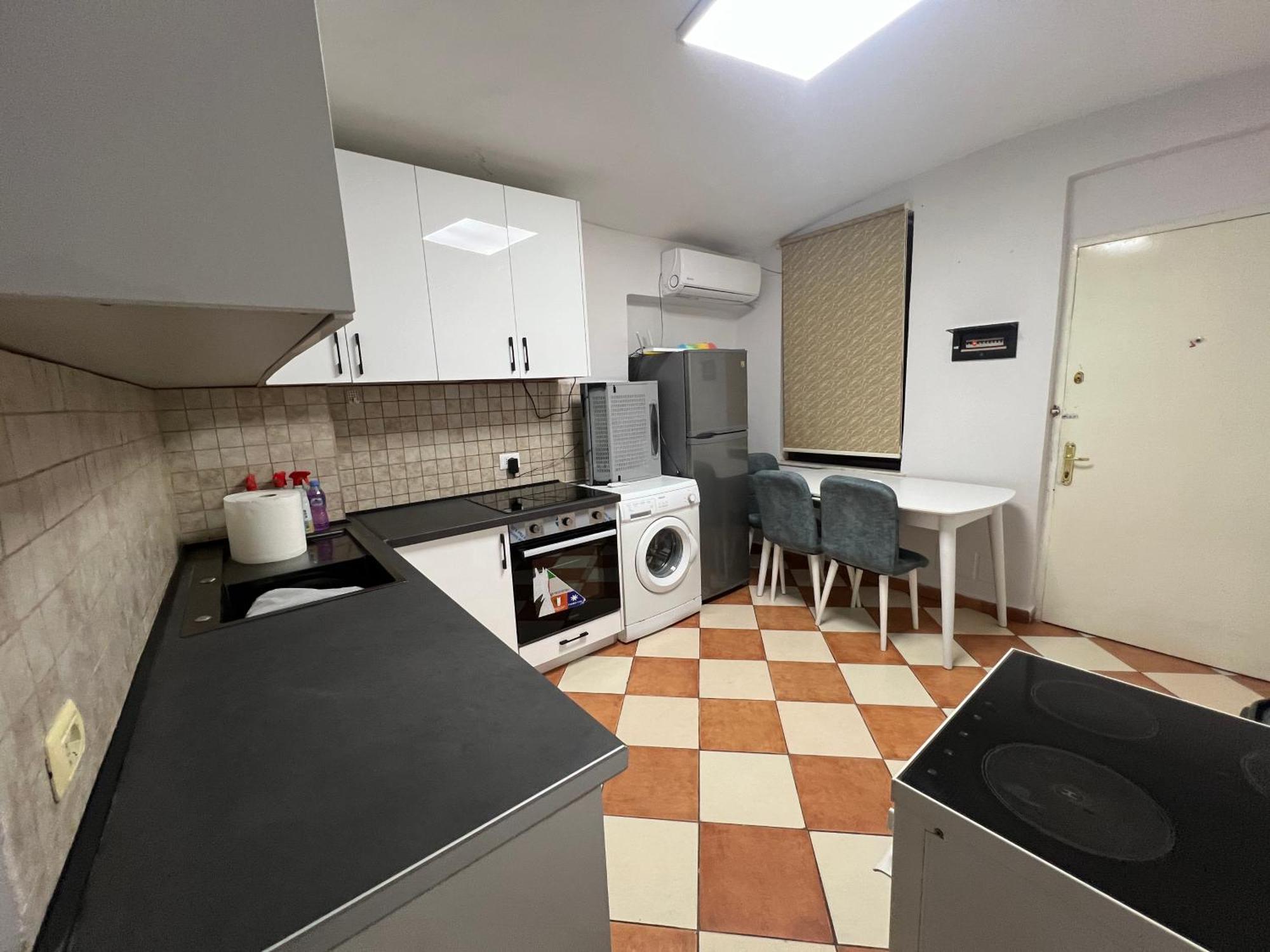 Sisterhood Hostel-Female Only 地拉那 外观 照片