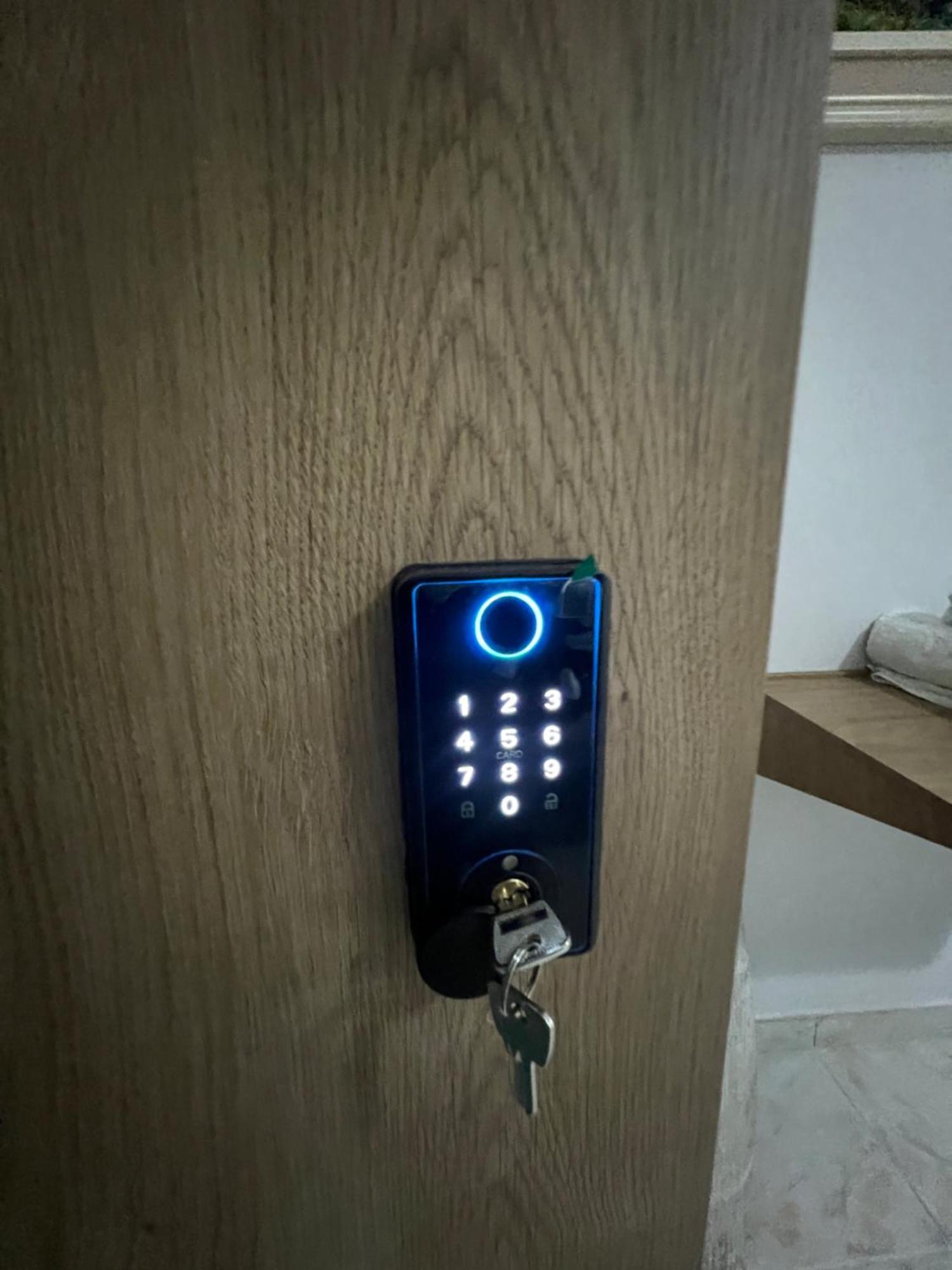 Sisterhood Hostel-Female Only 地拉那 外观 照片